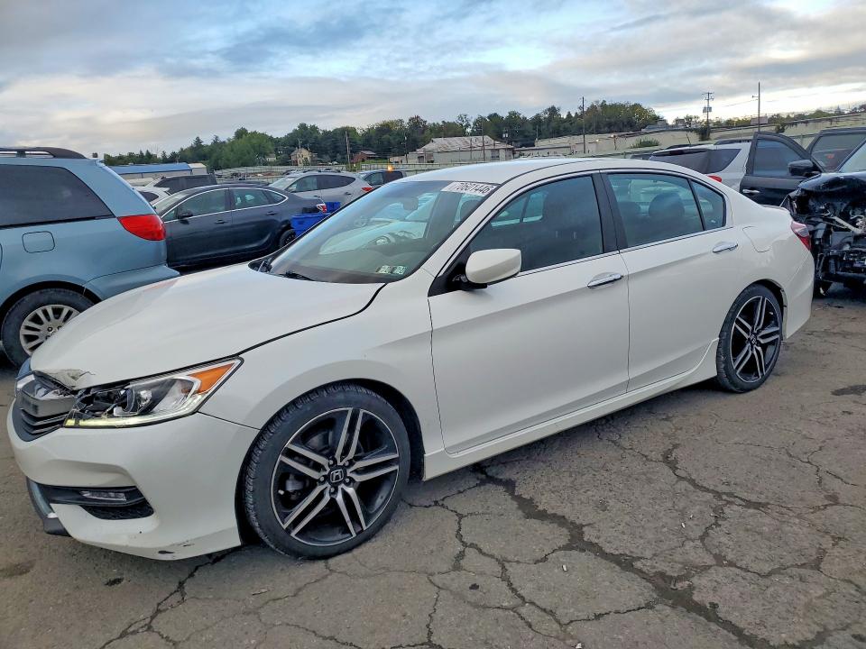 70601446 :رقم المزاد ، 1HGCR2F53HA308157 vin ، 2017 Honda Accord مزاد بيع