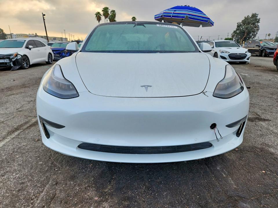 68578476 :رقم المزاد ، 5YJ3E1EA8MF028836 vin ، 2021 Tesla Model 3 مزاد بيع