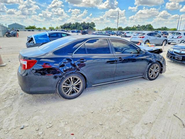 68184686 :رقم المزاد ، 4T4BF1FK1ER423113 vin ، 2014 Toyota Camry مزاد بيع