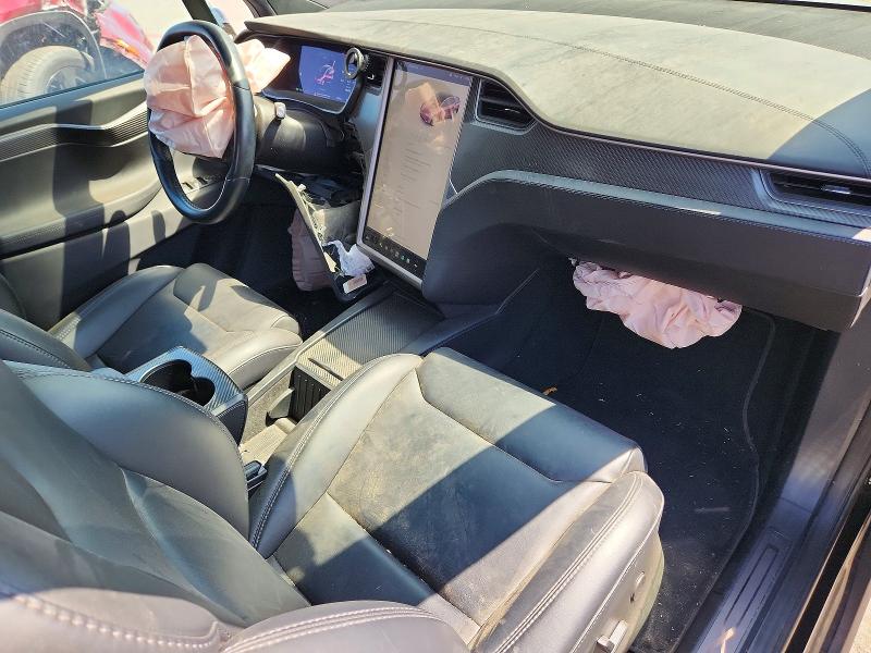 68799546 :رقم المزاد ، 5YJXCBE26JF116009 vin ، 2018 Tesla Model X مزاد بيع