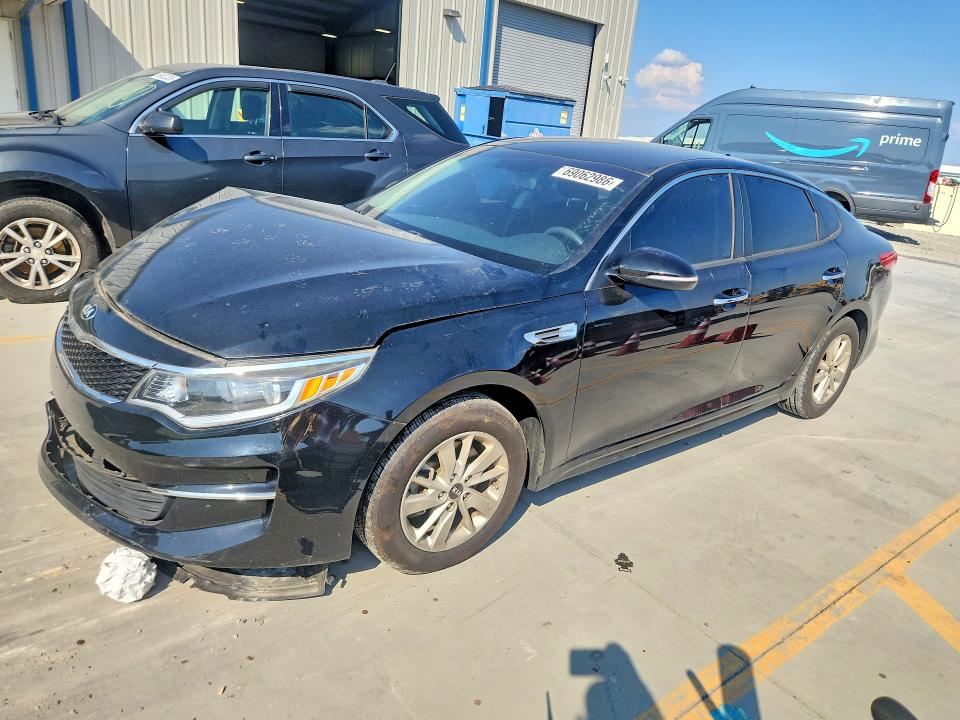 Auction sale of the 2016 Kia Optima, vin: 5XXGT4L33GG025230, lot number: 69062986