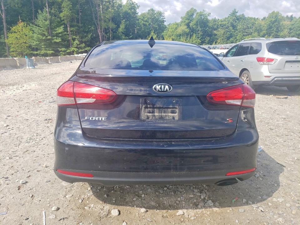 68046976 :رقم المزاد ، 3KPFL4A73JE189580 vin ، 2018 Kia Forte مزاد بيع