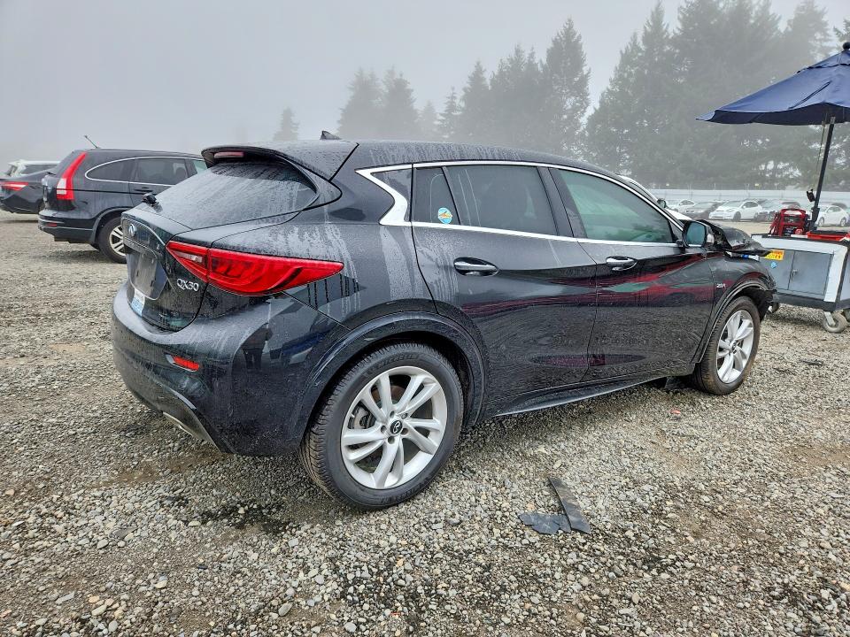 Продаж на аукціоні авто 2018 Infiniti Qx30, vin: SJKCH5CPXJA057696, номер лоту: 69535876