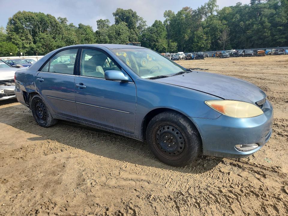 67699006 :رقم المزاد ، 4T1BE30K74U808692 vin ، 2004 Toyota Camry مزاد بيع