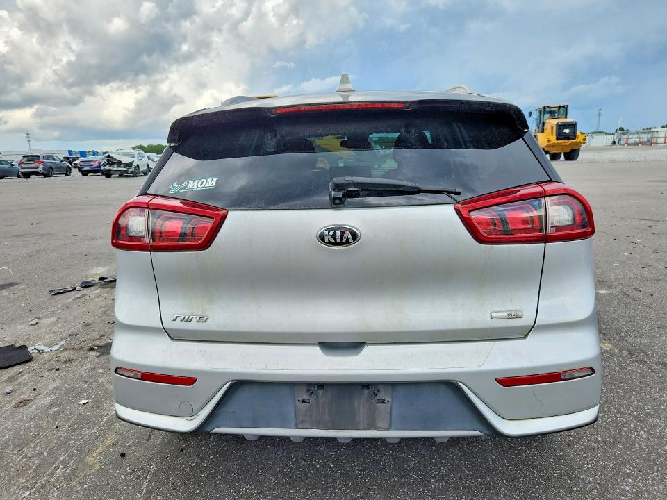 68177386 :رقم المزاد ، KNDCB3LC7H5074674 vin ، 2017 Kia Niro مزاد بيع