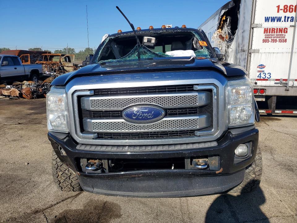 69945556 :رقم المزاد ، 1FT8W3BTXFEC29680 vin ، 2015 Ford F350 مزاد بيع