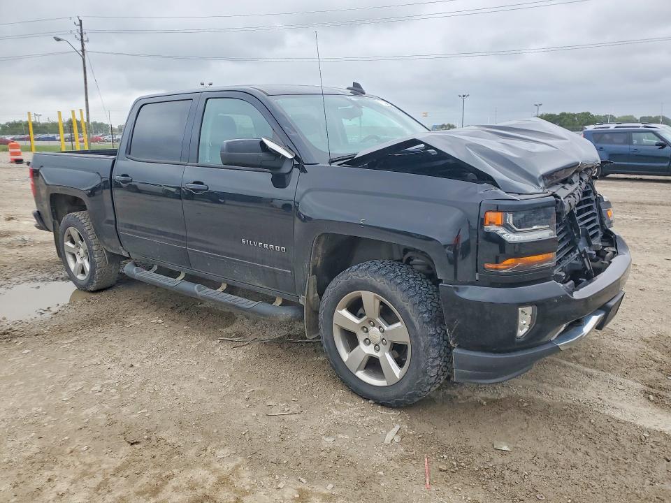 2018 Chevrolet Silverado მანქანა იყიდება აუქციონზე, vin: 3GCUKREC7JG635071, აუქციონის ნომერი: 70176926