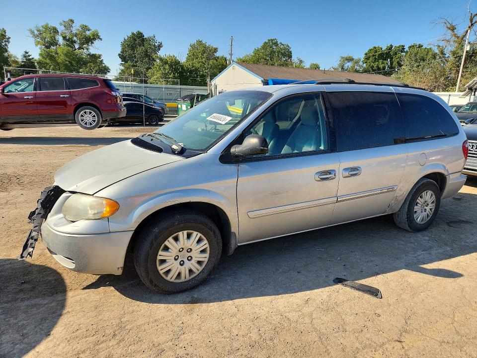 2007 Chrysler Town & Country მანქანა იყიდება აუქციონზე, vin: 2A4GP44R17R157041, აუქციონის ნომერი: 69000826