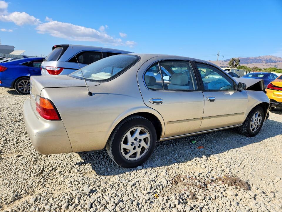 67377406 :رقم المزاد ، JN1CA21D8TM418412 vin ، 1996 Nissan Maxima مزاد بيع