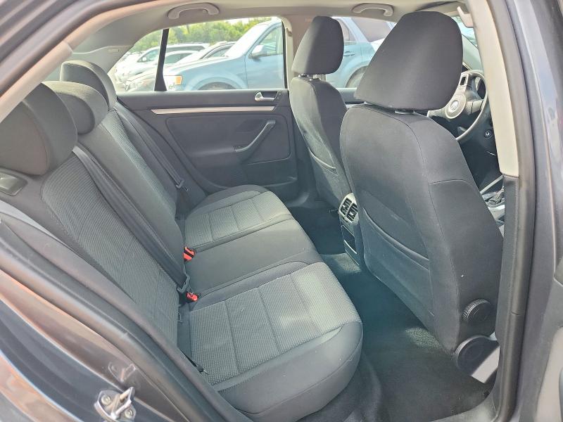 69164586 :رقم المزاد ، 3VWJZ7AJ0AM024479 vin ، 2010 Volkswagen Jetta مزاد بيع