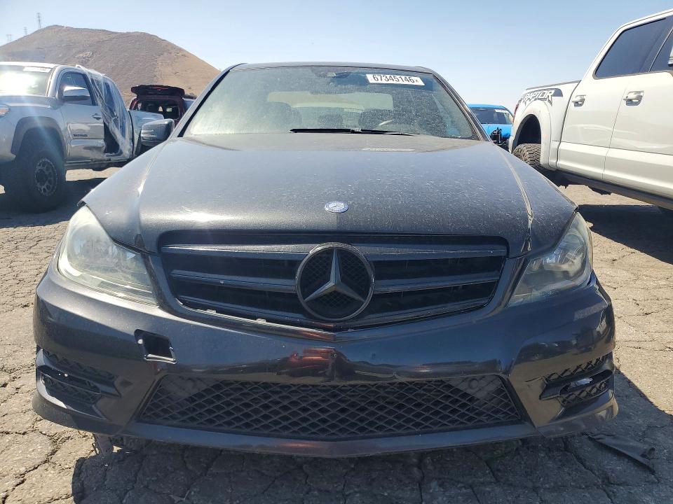 Продаж на аукціоні авто 2012 Mercedes-benz C, vin: WDDGF4HB3CA651640, номер лоту: 67345146