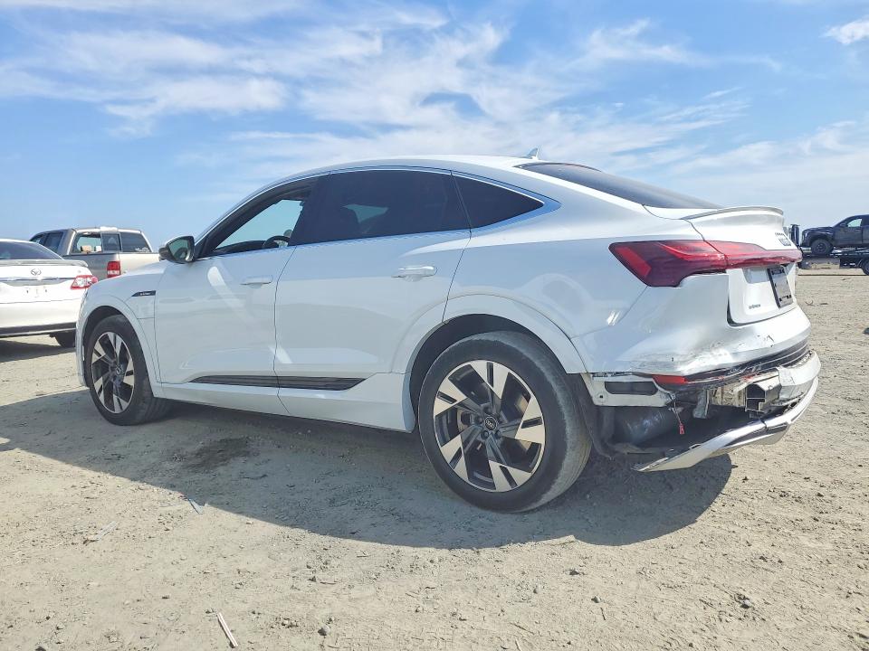 Продажа на аукционе авто 2021 Audi E-tron, vin: WA11AAGE1MB007097, номер лота: 69883926