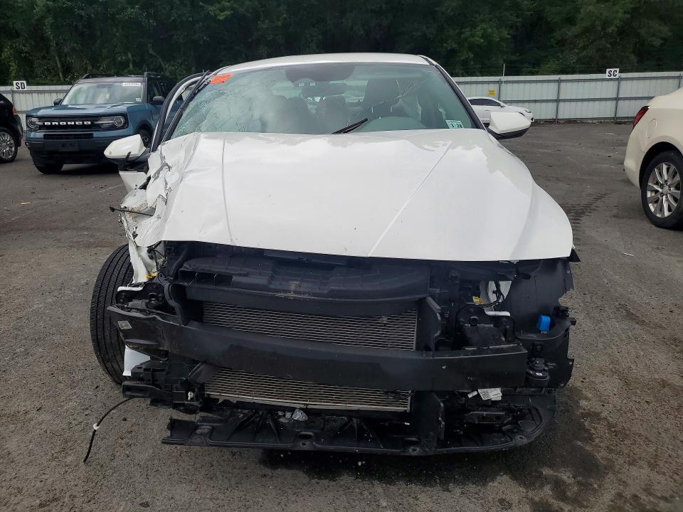 67645326 :رقم المزاد ، 5NPLM4AG1PH112405 vin ، 2023 Hyundai Elantra مزاد بيع