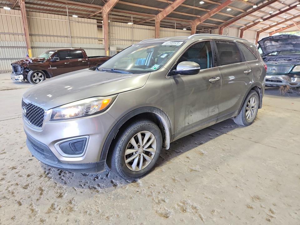 Auction sale of the 2017 Kia Sorento, vin: 5XYPG4A38HG257147, lot number: 70146926