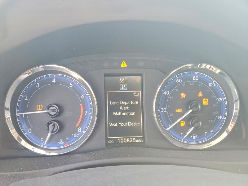 67644576 :رقم المزاد ، 5YFBURHE4HP682867 vin ، 2017 Toyota Corolla مزاد بيع
