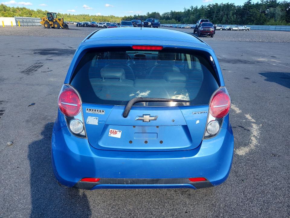 2015 Chevrolet Spark მანქანა იყიდება აუქციონზე, vin: KL8CB6S94FC725557, აუქციონის ნომერი: 69629426