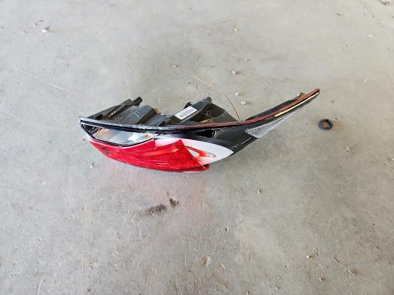 68084176 :رقم المزاد ، 5NPDH4AE2GH796453 vin ، 2016 Hyundai Elantra مزاد بيع