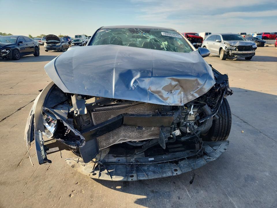 69984646 :رقم المزاد ، 5NPD84LFXKH482452 vin ، 2019 Hyundai Elantra مزاد بيع