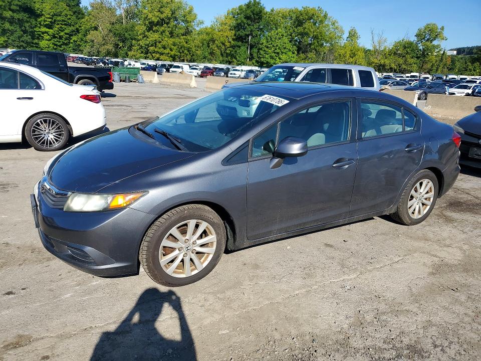 Auction sale of the 2012 Honda Civic, vin: 2HGFB2F82CH300668, lot number: 67610786