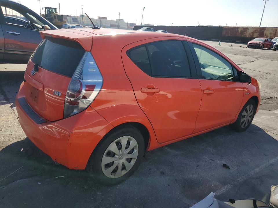 Продаж на аукціоні авто 2012 Toyota Prius C, vin: JTDKDTB35C1003965, номер лоту: 69446246