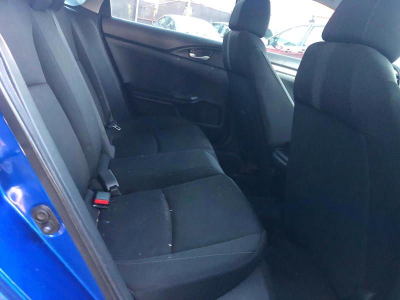 69985276 :رقم المزاد ، 19XFC2F54JE205555 vin ، 2018 Honda Civic مزاد بيع
