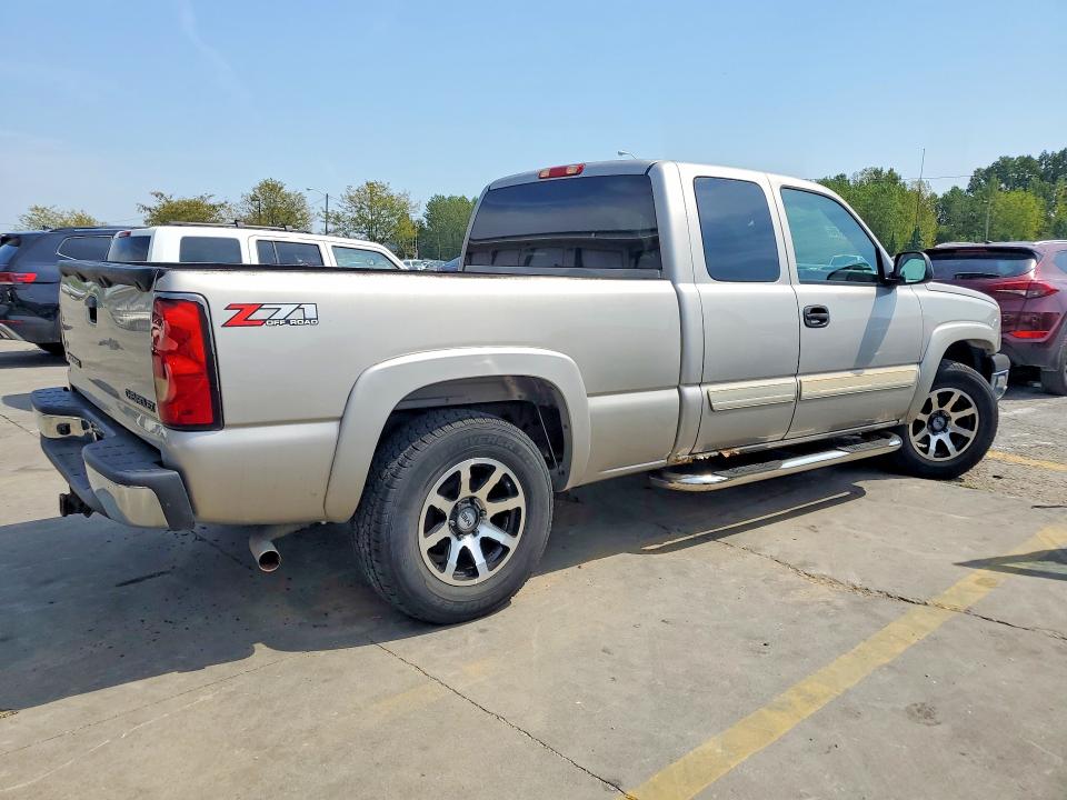 2005 Chevrolet Silverado მანქანა იყიდება აუქციონზე, vin: 2GCEK19B151296409, აუქციონის ნომერი: 68670516