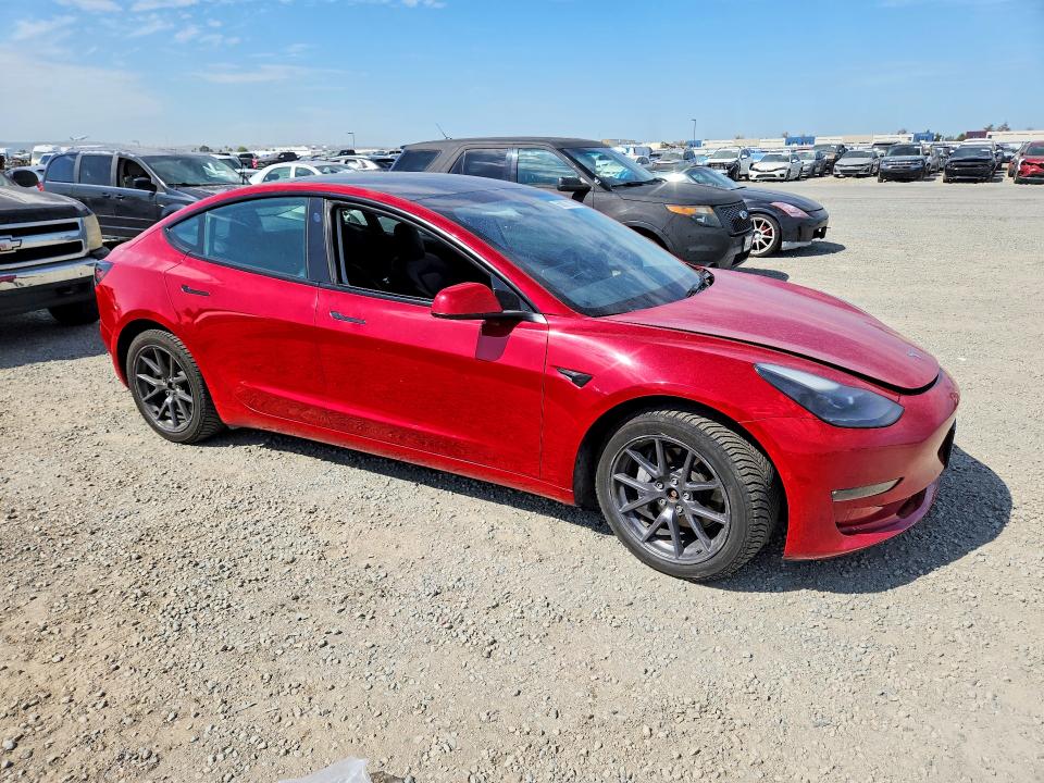 Продажа на аукционе авто 2022 Tesla Model 3, vin: 5YJ3E1EB6NF317899, номер лота: 68021156