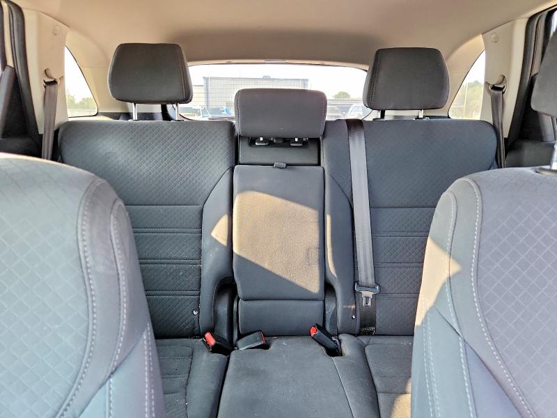 69041026 :رقم المزاد ، 5XYPG4A33HG246850 vin ، 2017 Kia Sorento مزاد بيع