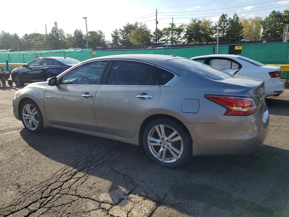 2013 Nissan Altima მანქანა იყიდება აუქციონზე, vin: 1N4BL3AP5DC227966, აუქციონის ნომერი: 70024306