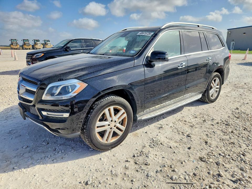 68975726 :رقم المزاد ، 4JGDF2EE5FA460060         vin ، 2015 Mercedes-benz Gl مزاد بيع