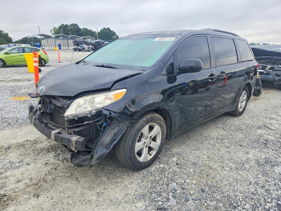 Продаж на аукціоні авто 2014 Toyota Sienna, vin: 5TDYK3DCXES469359, номер лоту: 69932116