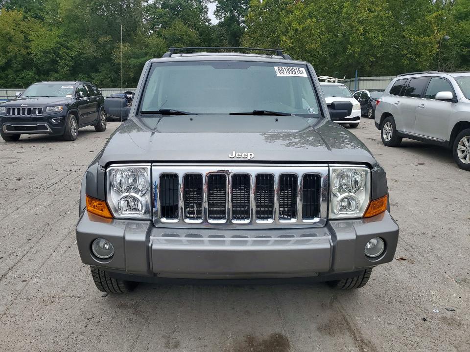 2008 Jeep Commander მანქანა იყიდება აუქციონზე, vin: 1J8HG48K58C128393, აუქციონის ნომერი: 69189916