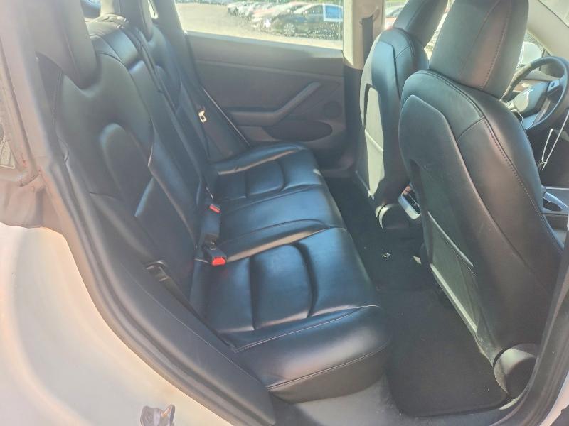 68830666 :رقم المزاد ، 5YJ3E1EA4NF369569 vin ، 2022 Tesla Model 3 مزاد بيع