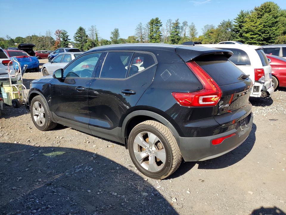 67756076 :رقم المزاد ، YV4162UK3M2424922 vin ، 2021 Volvo Xc40 مزاد بيع
