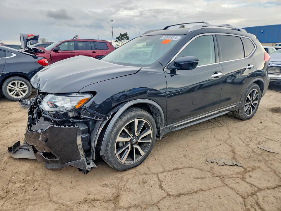69966516 :رقم المزاد ، JN8AT2MT2JW489256 vin ، 2018 Nissan Rogue مزاد بيع
