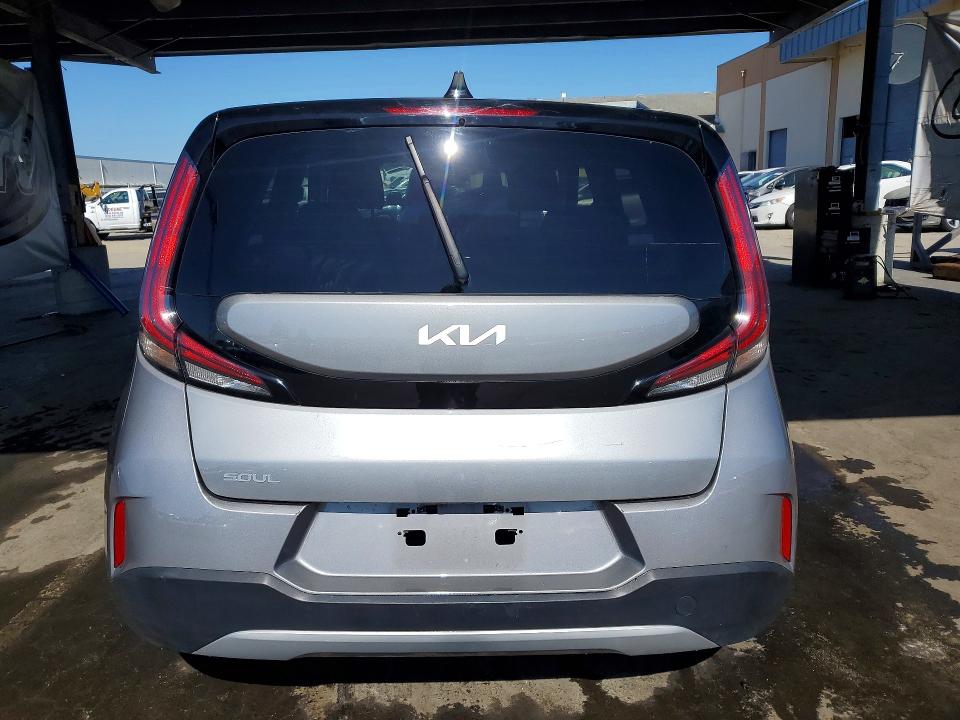 2024 Kia Soul მანქანა იყიდება აუქციონზე, vin: KNDJ23AU5R7915044, აუქციონის ნომერი: 68630406