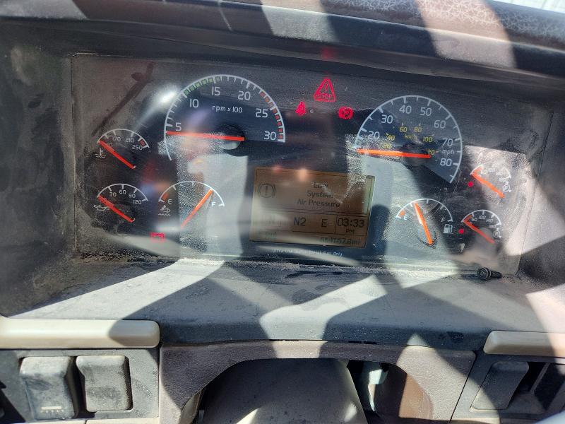 2015 Volvo Vn მანქანა იყიდება აუქციონზე, vin: 4V4NC9EGXFN921648, აუქციონის ნომერი: 67703306