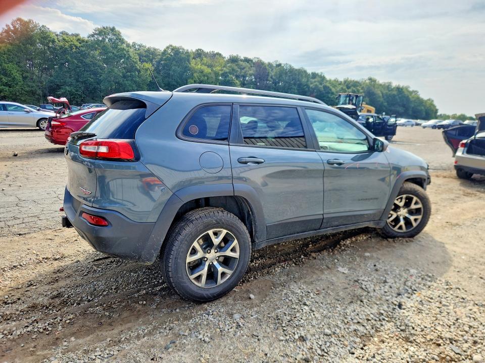 69587156 :رقم المزاد ، 1C4PJMBS6EW240093 vin ، 2014 Jeep Cherokee مزاد بيع