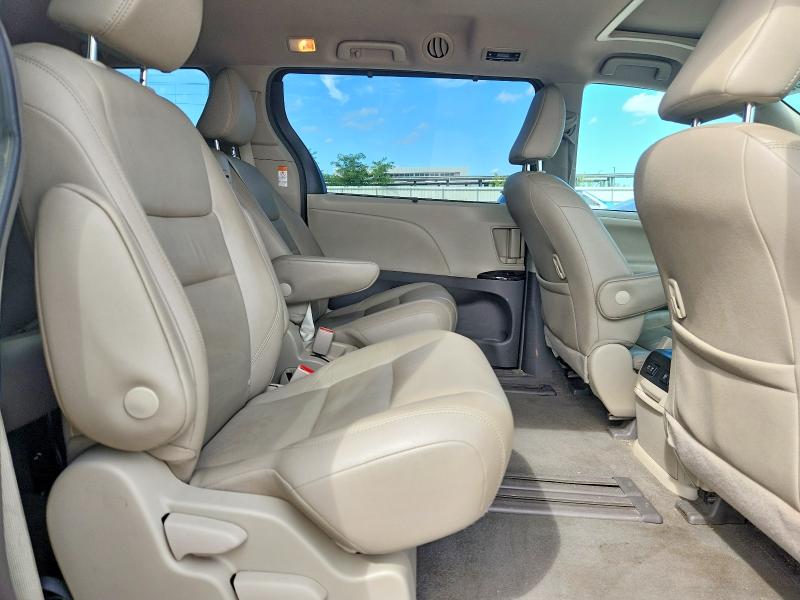 Продажа на аукционе авто 2019 Toyota Sienna, vin: 5TDYZ3DC4KS985689, номер лота: 68301256