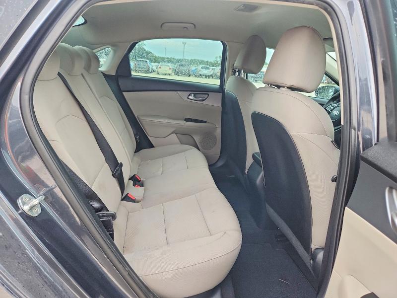 2019 Kia Forte მანქანა იყიდება აუქციონზე, vin: 3KPF24AD9KE070412, აუქციონის ნომერი: 67454406