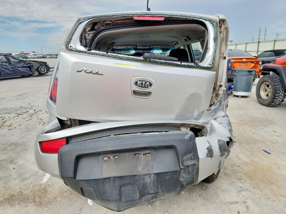 68537836 :رقم المزاد ، KNDJT2A13B7303203 vin ، 2011 Kia Soul مزاد بيع