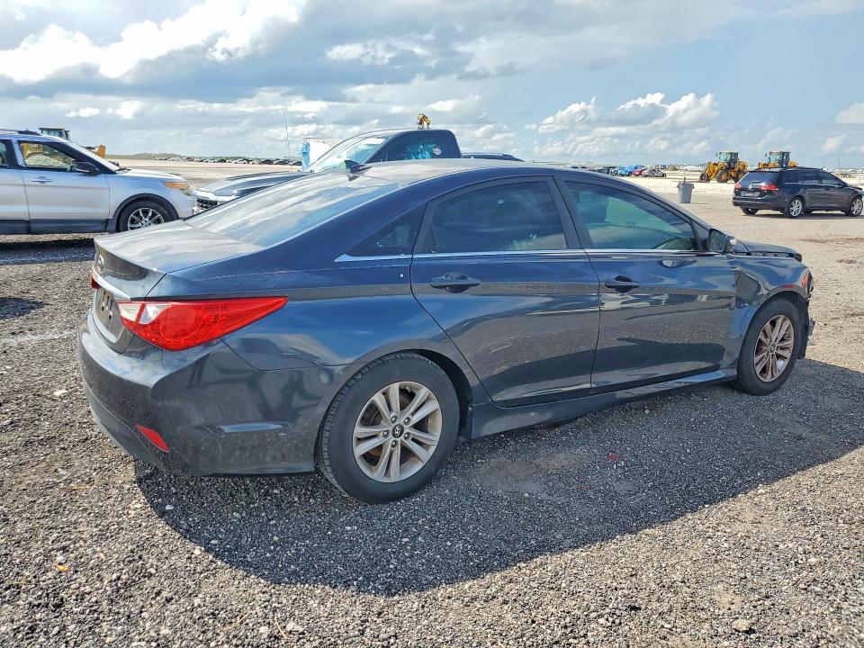 2014 Hyundai Sonata მანქანა იყიდება აუქციონზე, vin: 5NPEB4AC9EH862482, აუქციონის ნომერი: 69917426