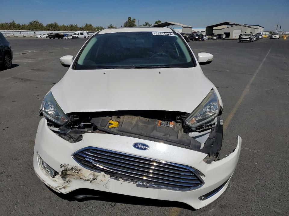 68614626 :رقم المزاد ، 1FADP3N27GL362978 vin ، 2016 Ford Focus مزاد بيع