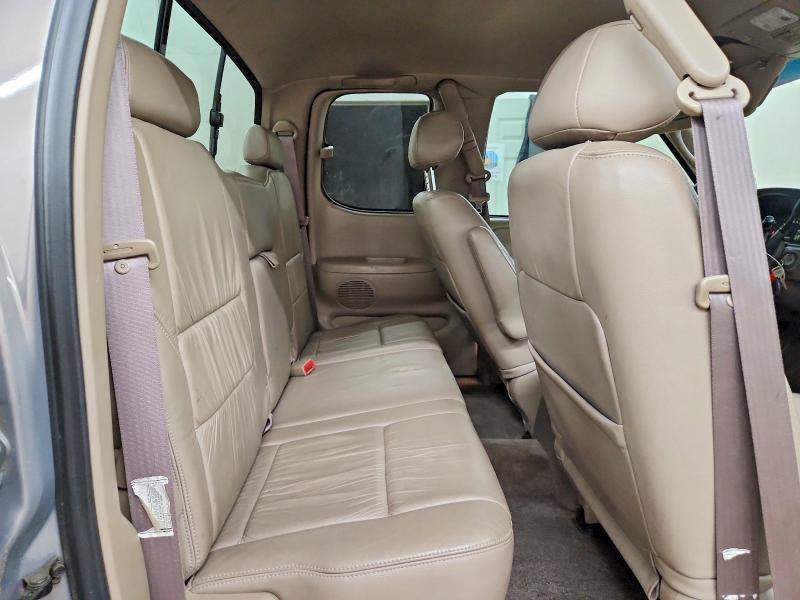 69872006 :رقم المزاد ، 5TBRT3818YS055519 vin ، 2000 Toyota Tundra مزاد بيع