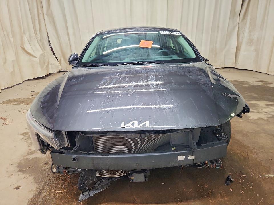 Продажа на аукционе авто 2025 Kia K4, vin: 3KPFU4DE8SE201487, номер лота: 64827906