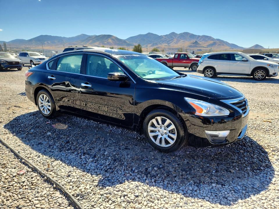 68450166 :رقم المزاد ، 1N4AL3AP0FC111413 vin ، 2015 Nissan Altima مزاد بيع