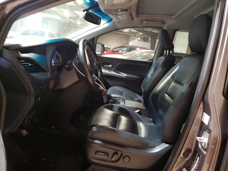 67343046 :رقم المزاد ، 5TDXK3DC5FS596565 vin ، 2015 Toyota Sienna مزاد بيع