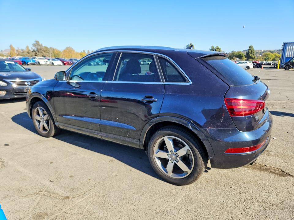 71245476 :رقم المزاد ، WA1GFCFS8FR005775 vin ، 2015 Audi Q3 مزاد بيع
