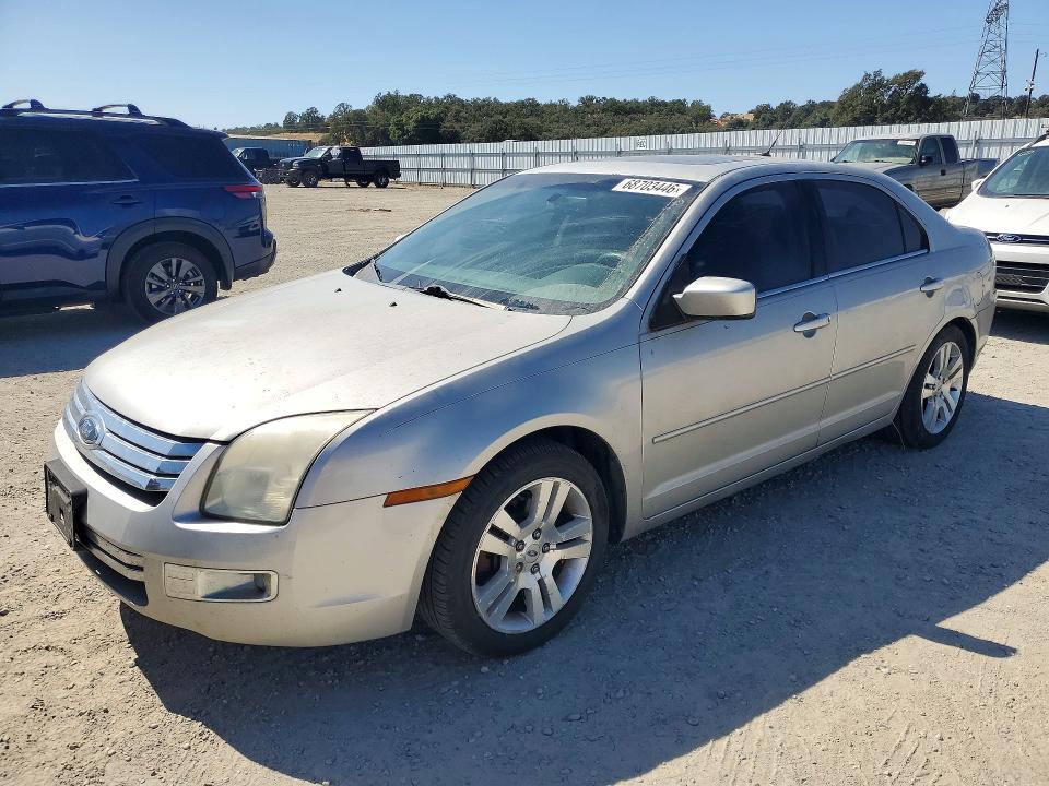 68703446 :رقم المزاد ، 3FAHP02187R135747 vin ، 2007 Ford Fusion مزاد بيع