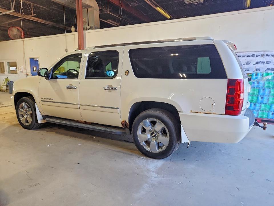 68558146 :رقم المزاد ، 1GNUKKE39AR246110 vin ، 2010 Chevrolet Suburban مزاد بيع